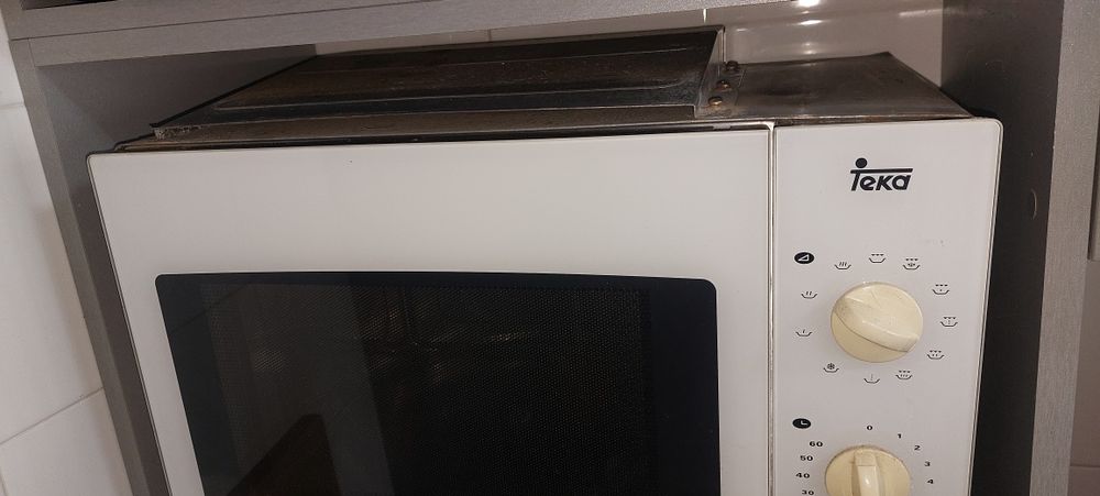 Microondas encastre Teka TMW-20-B1 em bom estado | Ermesinde