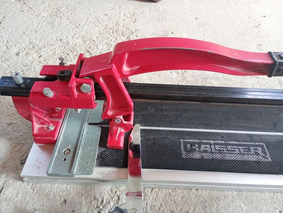 Плиткоріз Haisser 1200 ,новий різець, в чудовому стані