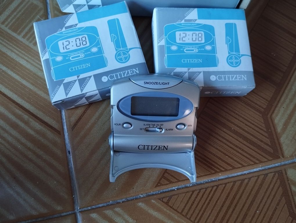 Citizen - vários relógios despertadores