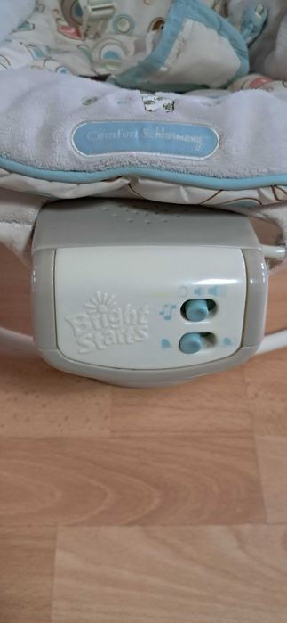 Leżaczek z wibracją Bright Starts Comfort & Harmony Bujaczek Bujak