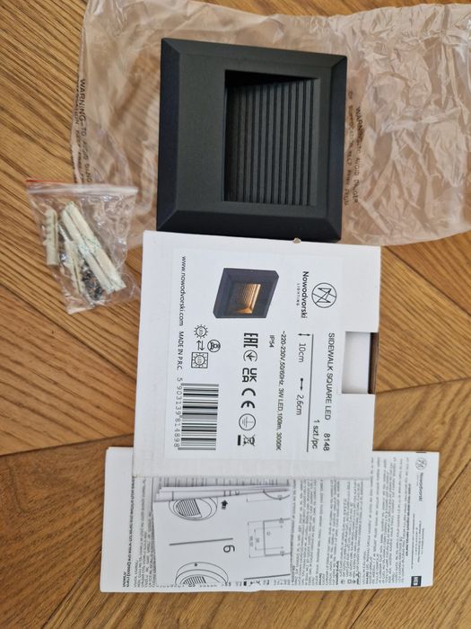 Nowodvorski Lampa zewnętrzna  Sidewalk Squer Led natynkowa