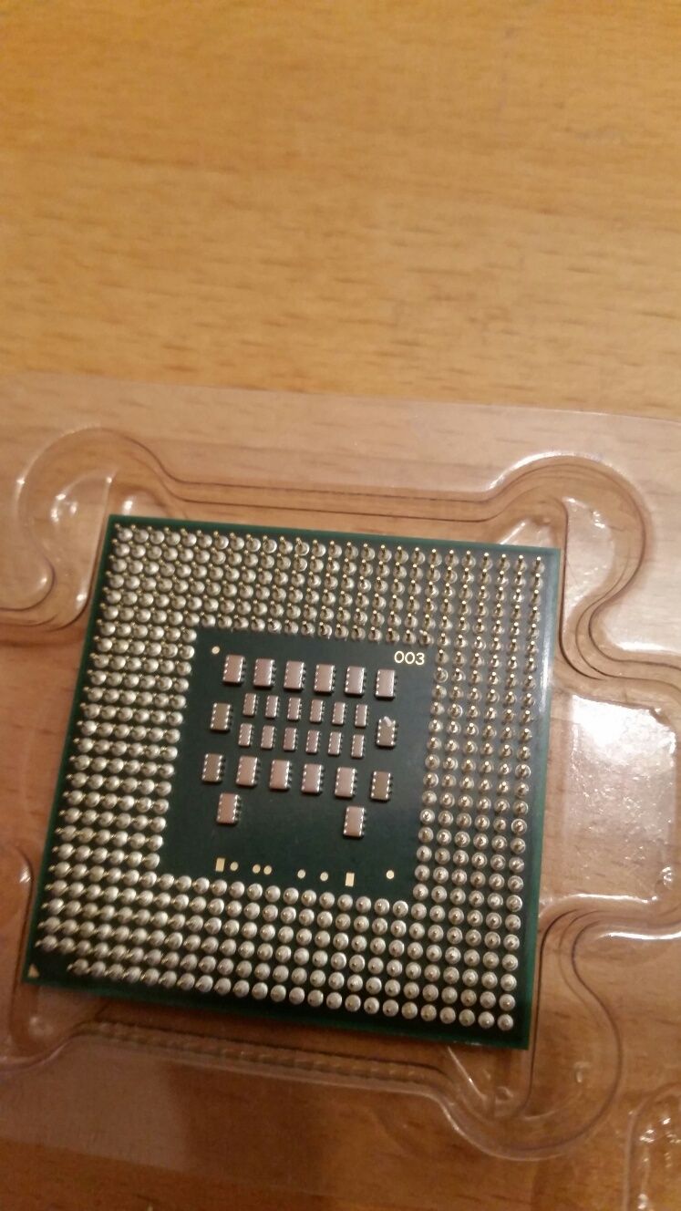Procesor Intel T2400