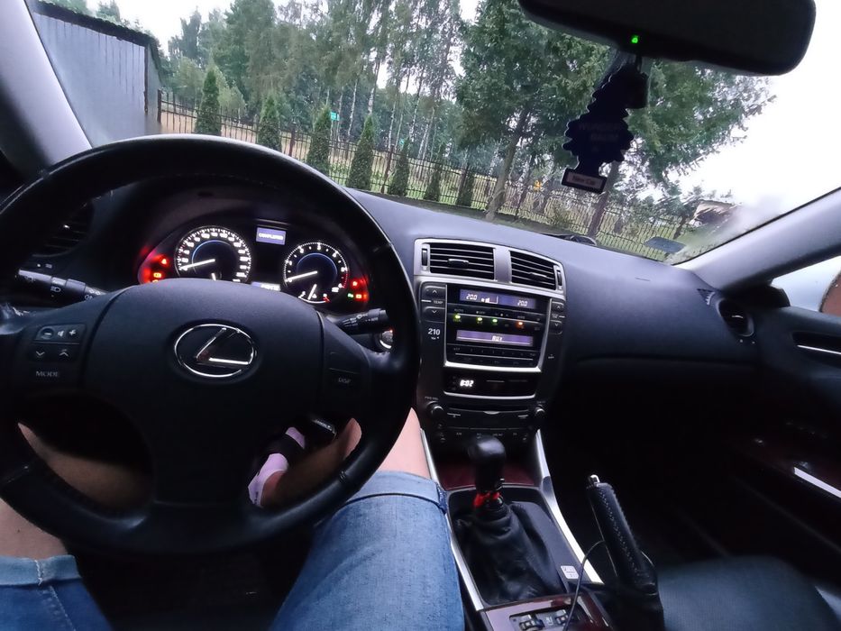Lexus is220d 2.2d