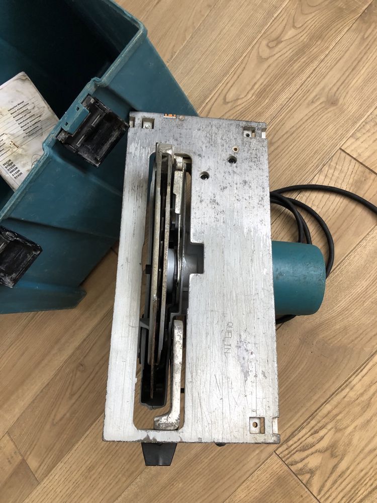 Потужна дискова пила Makita 5903R d 235mm