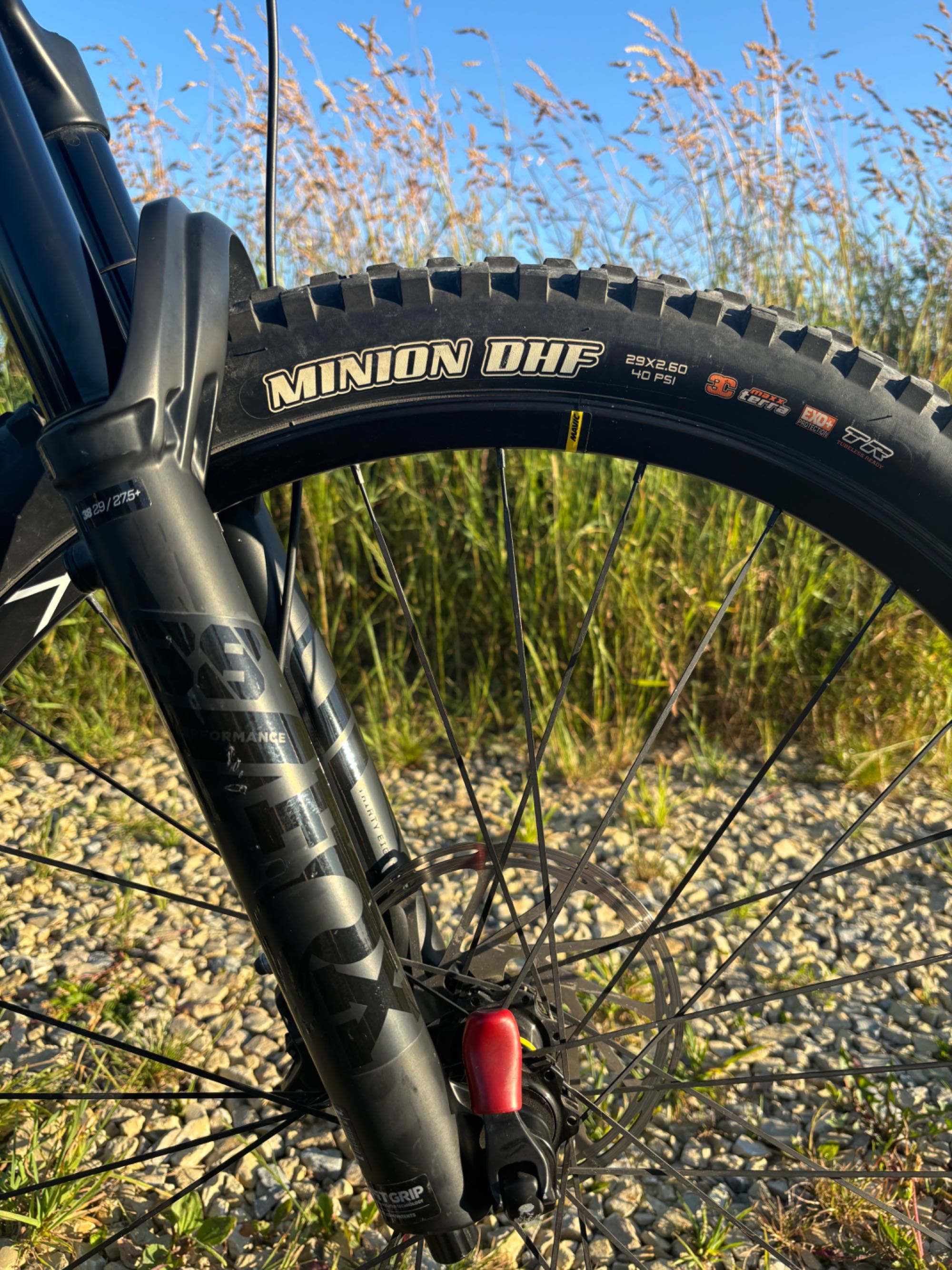 Mondraker Crafty SE – full eMTB, Bosch 625 Wh, Fox 38
