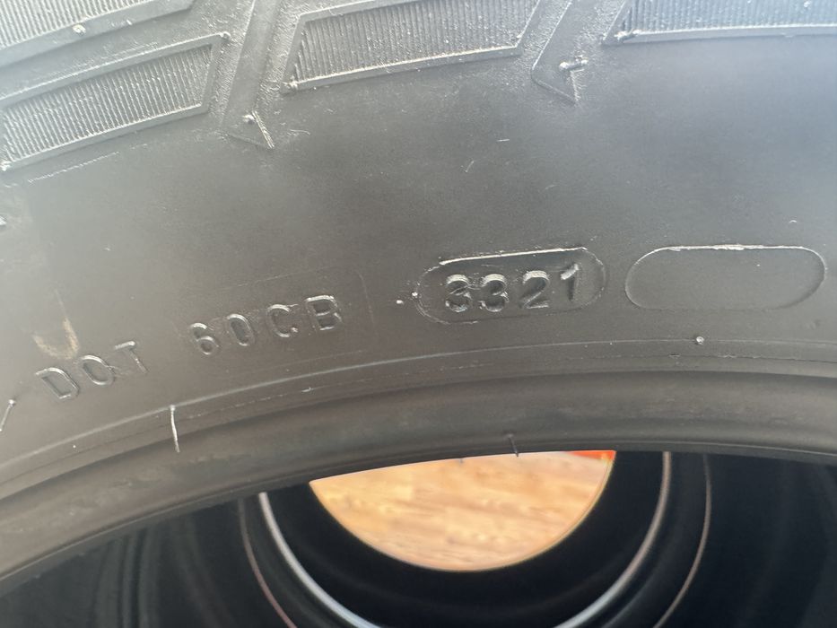 Шини Nokian 265/50/R19
