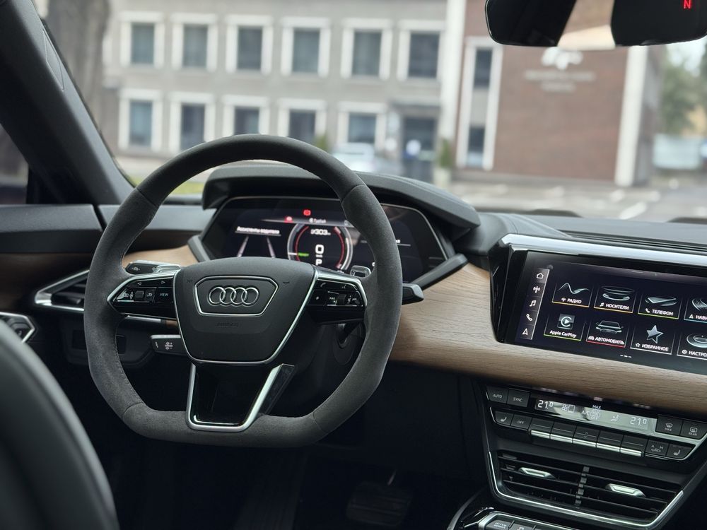 Продам Audi E-Tron Gt 2022