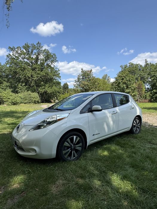 Nissan Leaf SL  2016