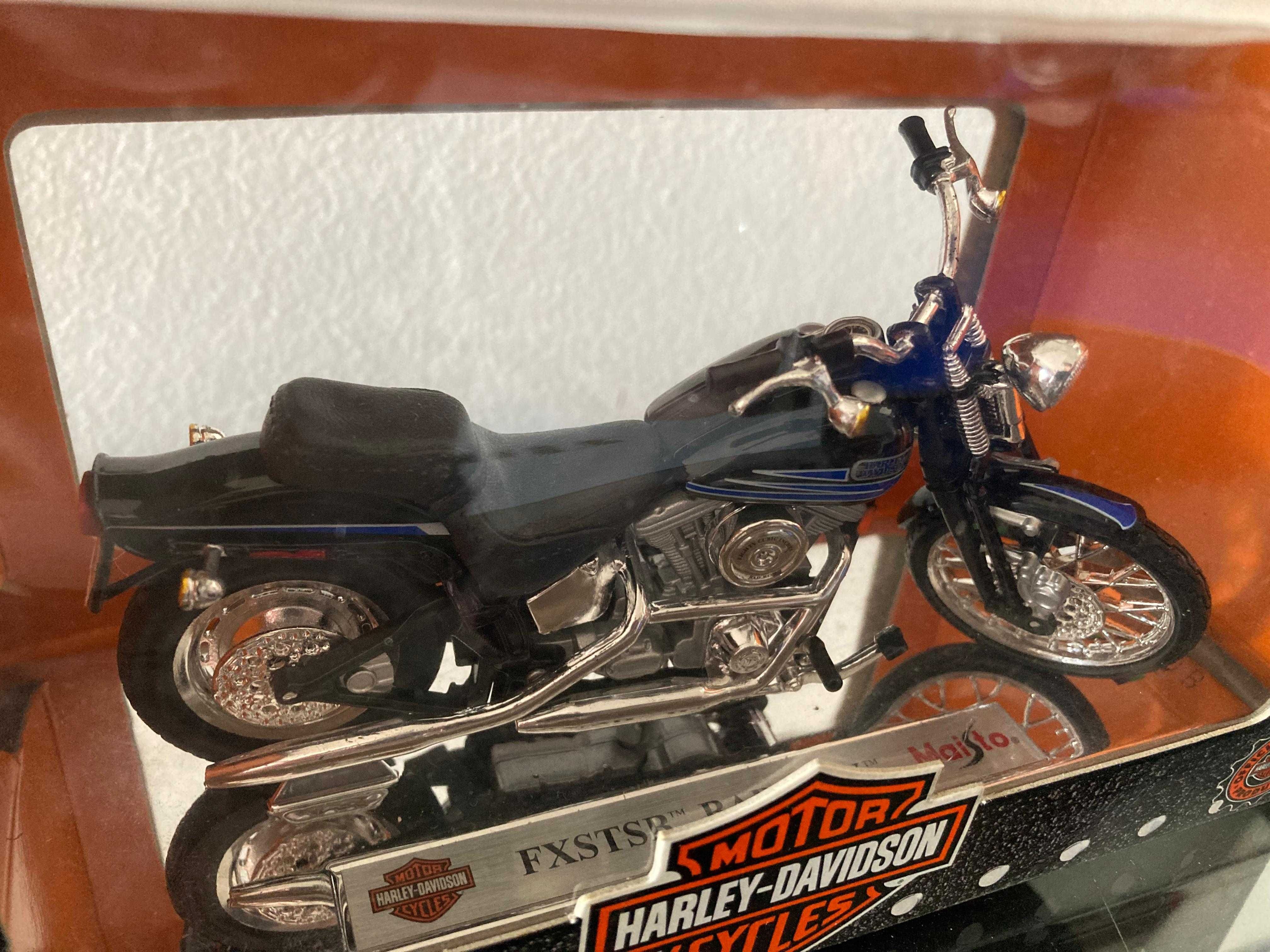 Miniatura Mota Harley-Davidson FXSTSB Bad Boy