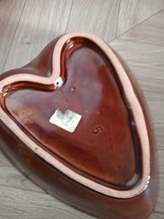 Ceramiczne naczynie do powieszenia na ścianie serce na pudding