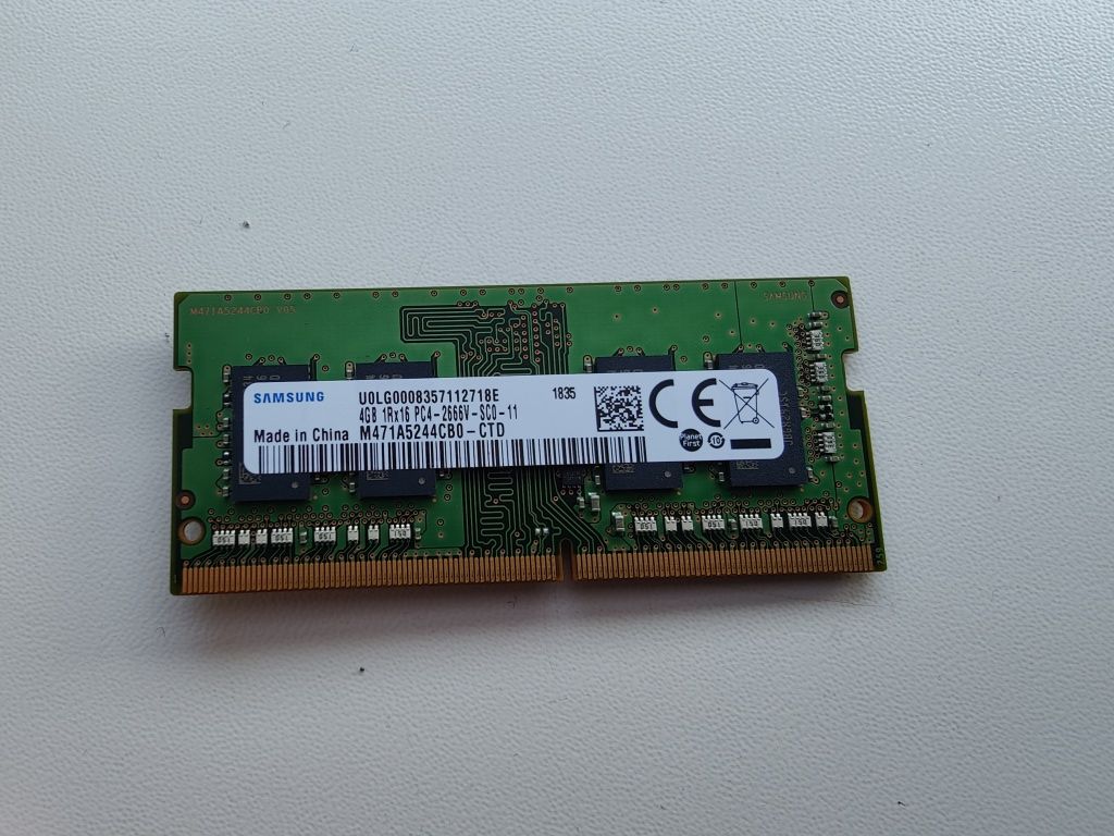 Оперативна пам'ять Samsung 4Gb DDR4 SDRAM