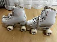 Patins 4 rodas  tamanho 35