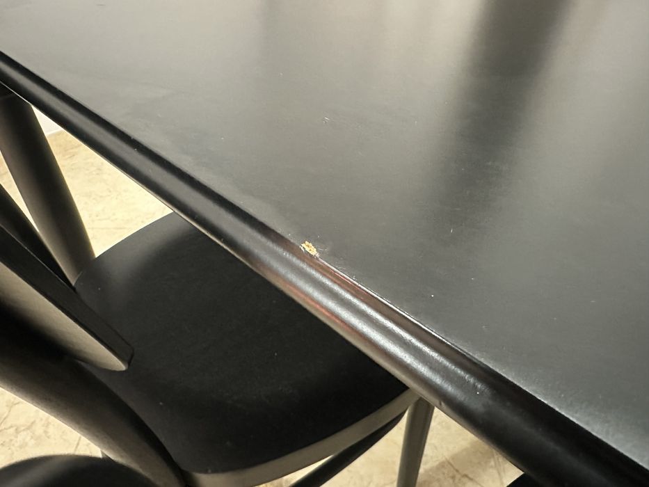 Mesas e cadeiras IKEA