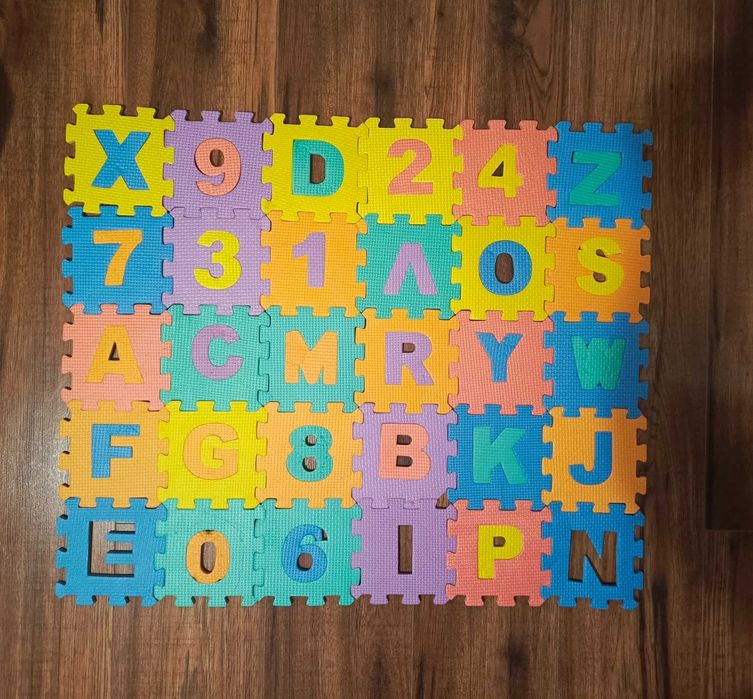 Klocki (dwa rodzaje) + puzzle piankowe