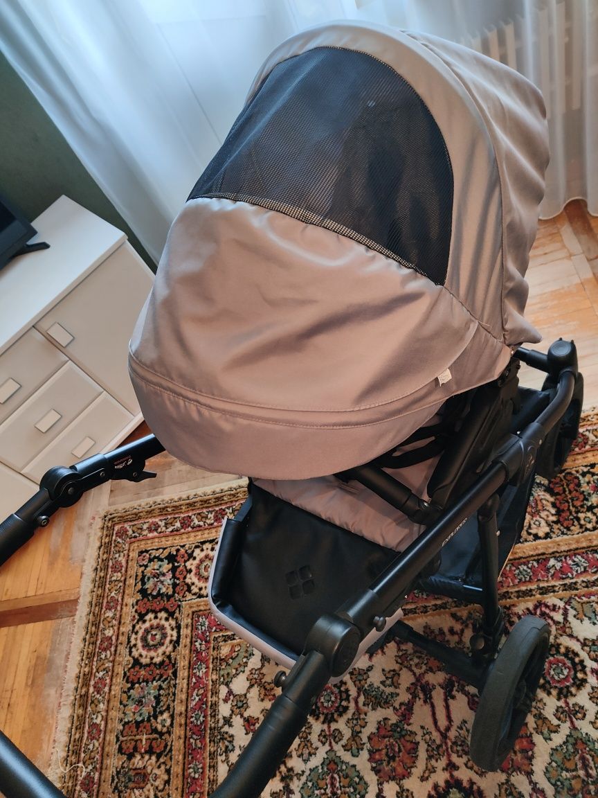 Продам дитячу коляску в дуже хорошому стані Bebetto Explorer 2 в 1.
