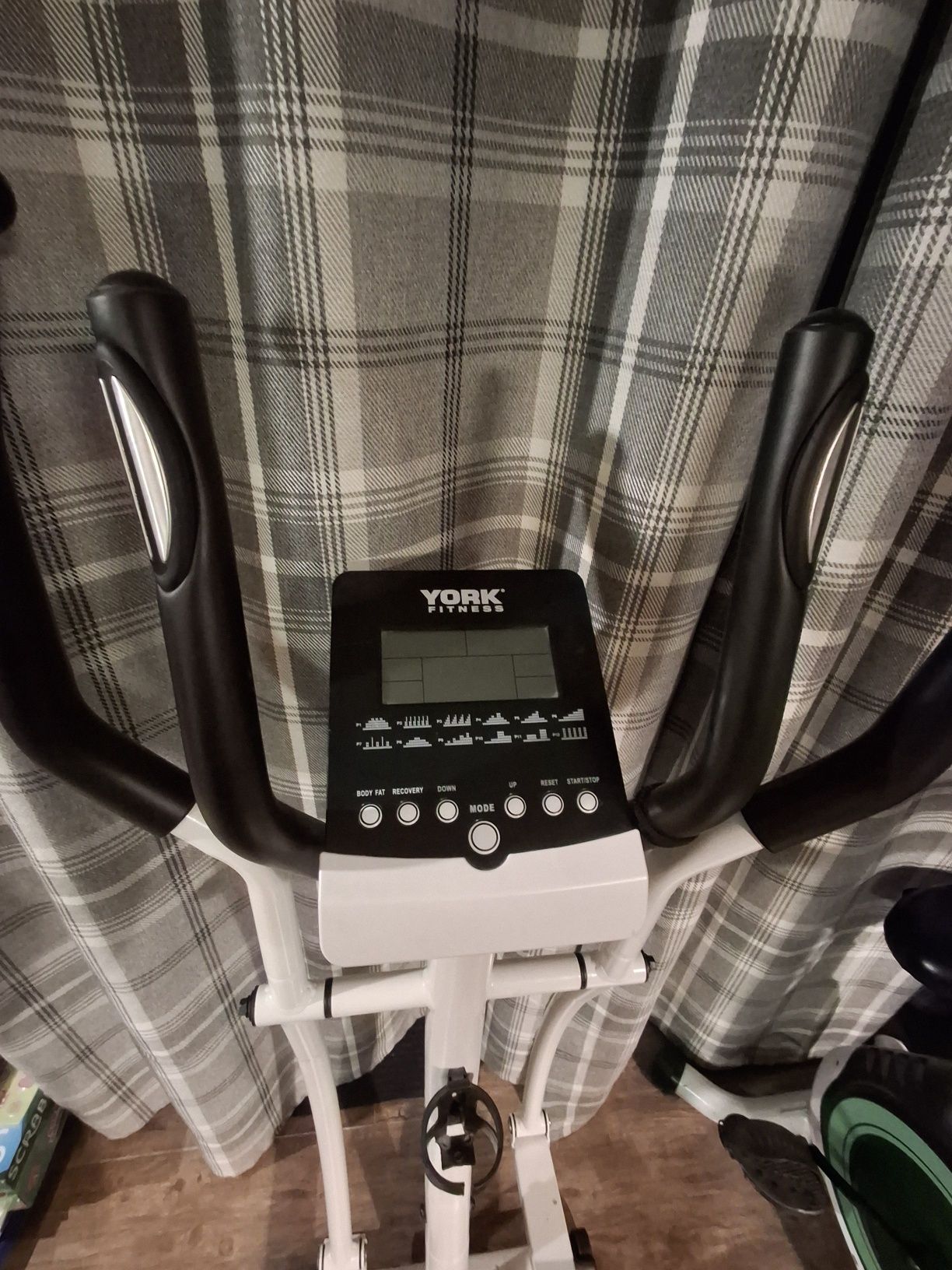 Orbitrek maszyna do ćwiczeń cardio