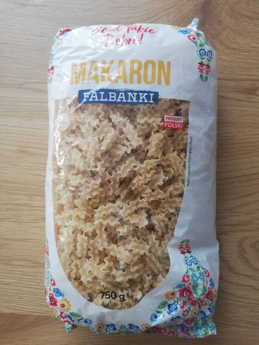 Makaron falbanki