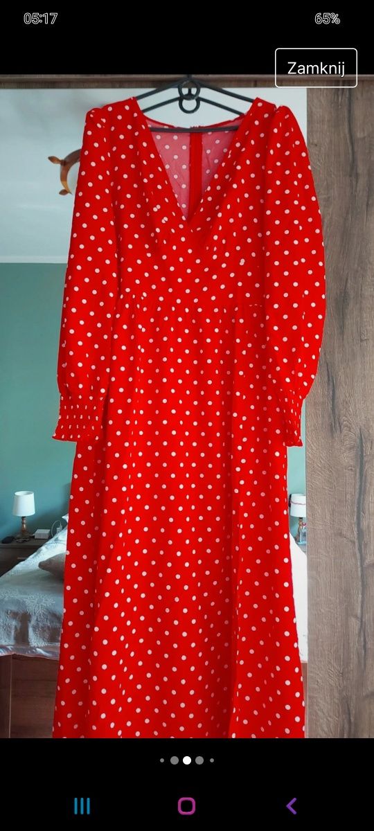 Czerwona sukienka w kropki xl/xxl