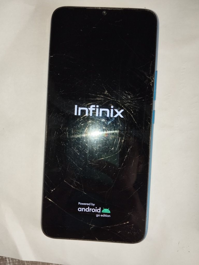 Телефон Infinix повністю робочий