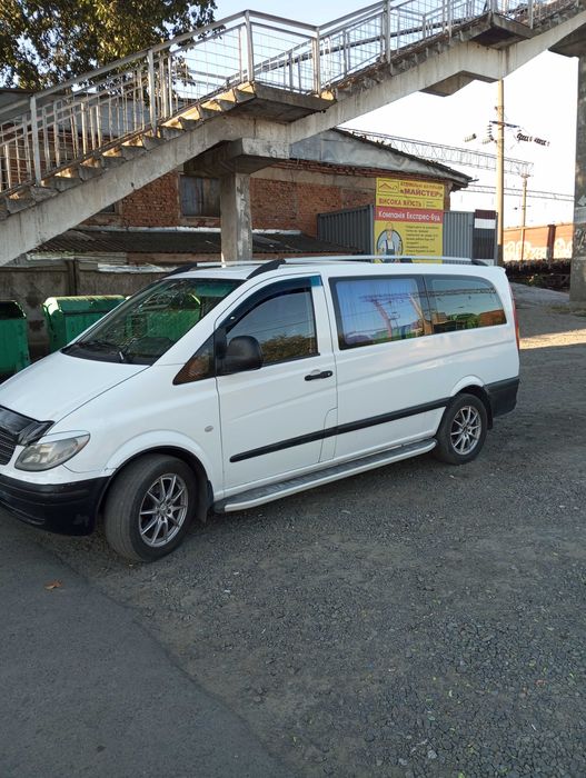 Мерседес Віто 111