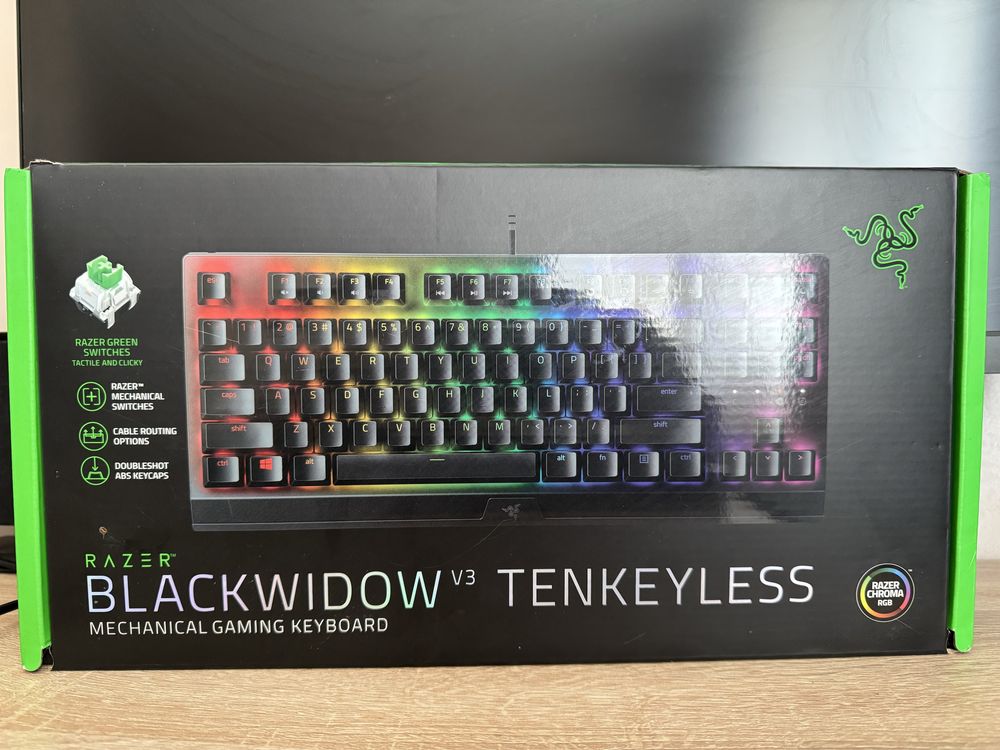 Клавіатура razer blackwidow v3