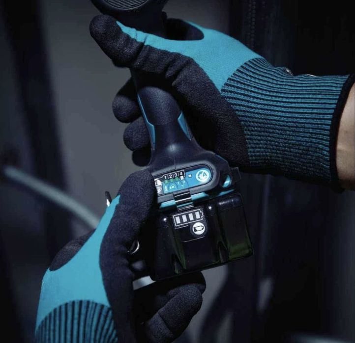 Набір акумуляторних шуруповертів Makita XT297T 18v.(XPH14+XDT20+akb)