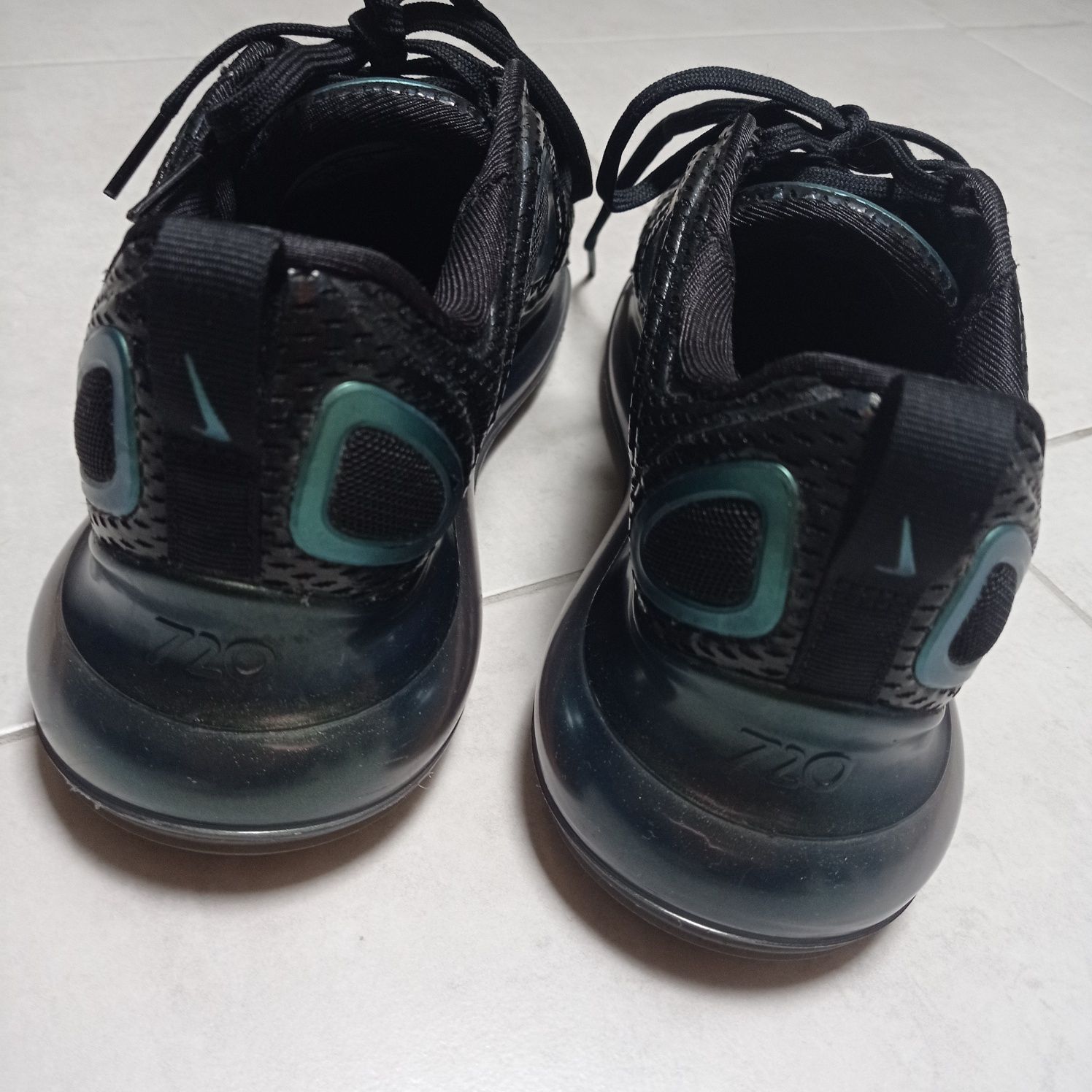 Buty Nike Air max 720, rozm. 39