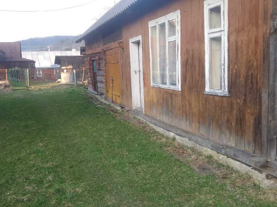 Продам будинок з земельною ділянко 40 соток ю