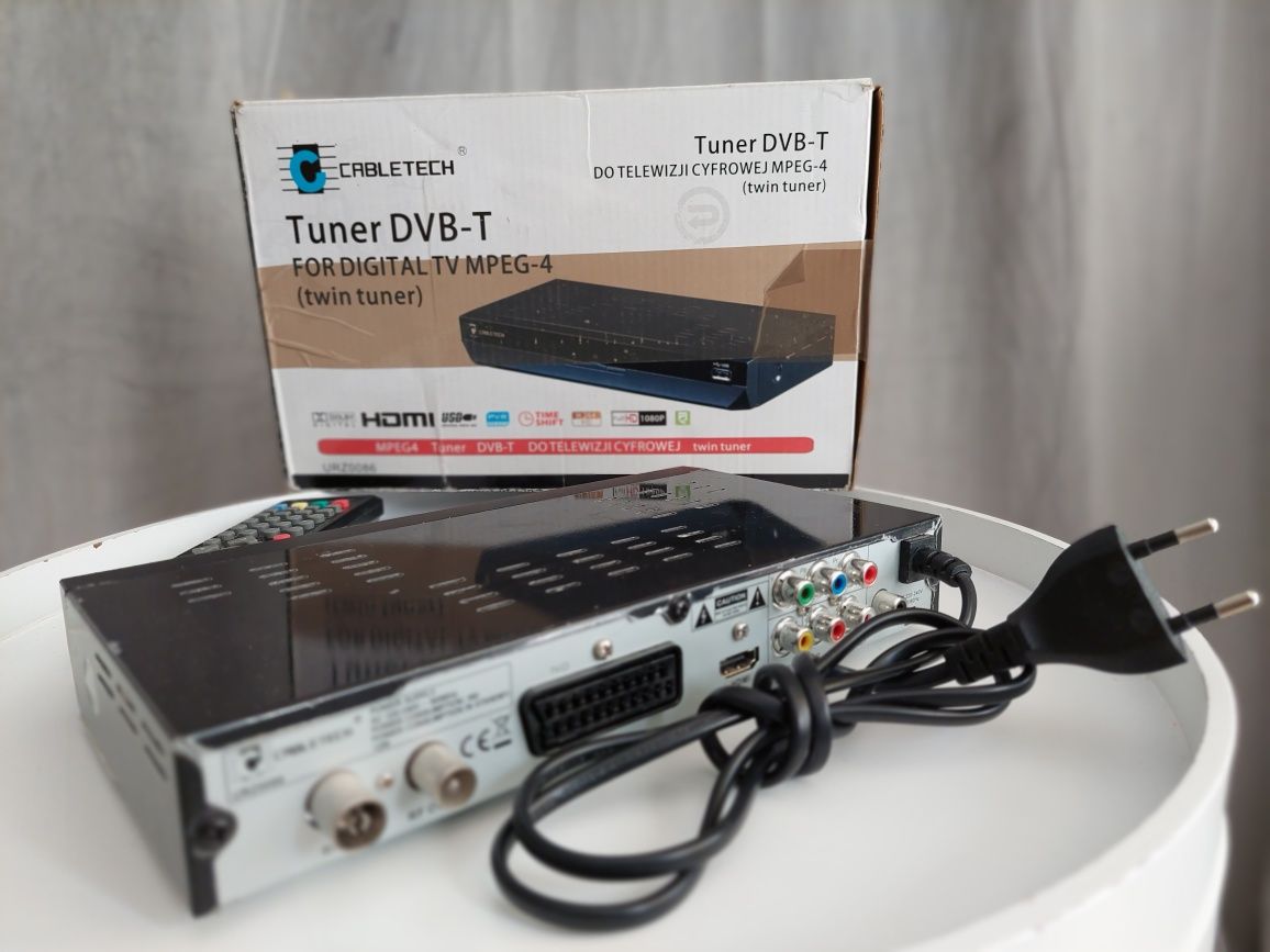 Tuner DVB-T mpeg 4 Telewizor turystyczny z radiem ANTENA DVB-T Komplet