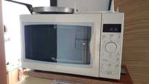 Sprzedam kuchenkę mikrofalową firmy Whirlpool model AVM 350