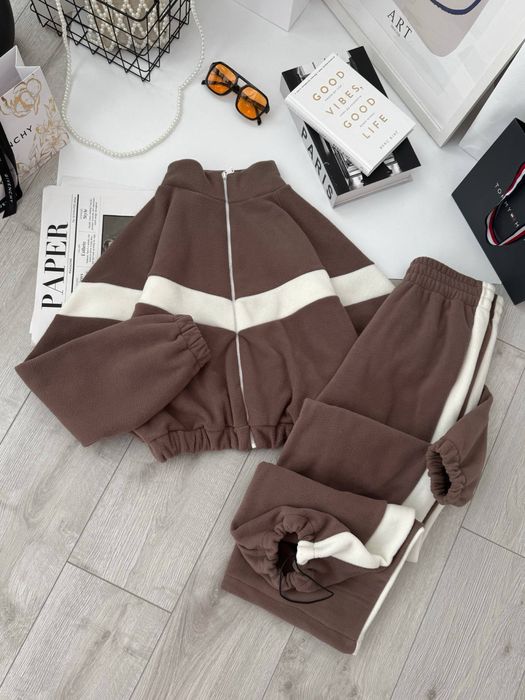 Теплий жіночий костюм на флісі/ спортивний жіночий костюм/ в наявності