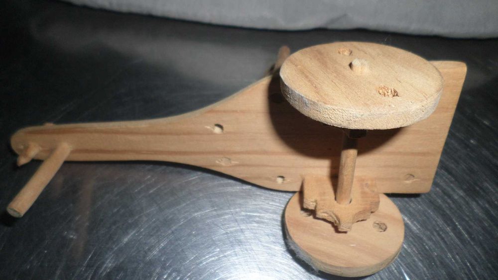 Minimatura de carrinho com pipos
