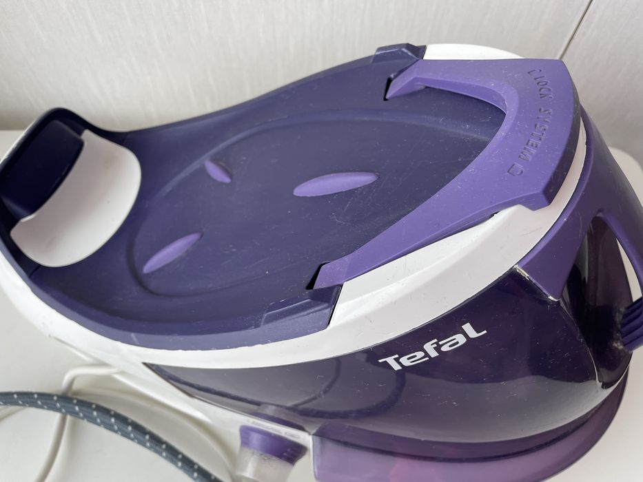 Праска з парогенератором Tefal