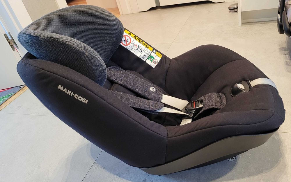 Maxi-Cosi Zestaw 3w1, baza Isofix + dwa foteliki 0-4 lat