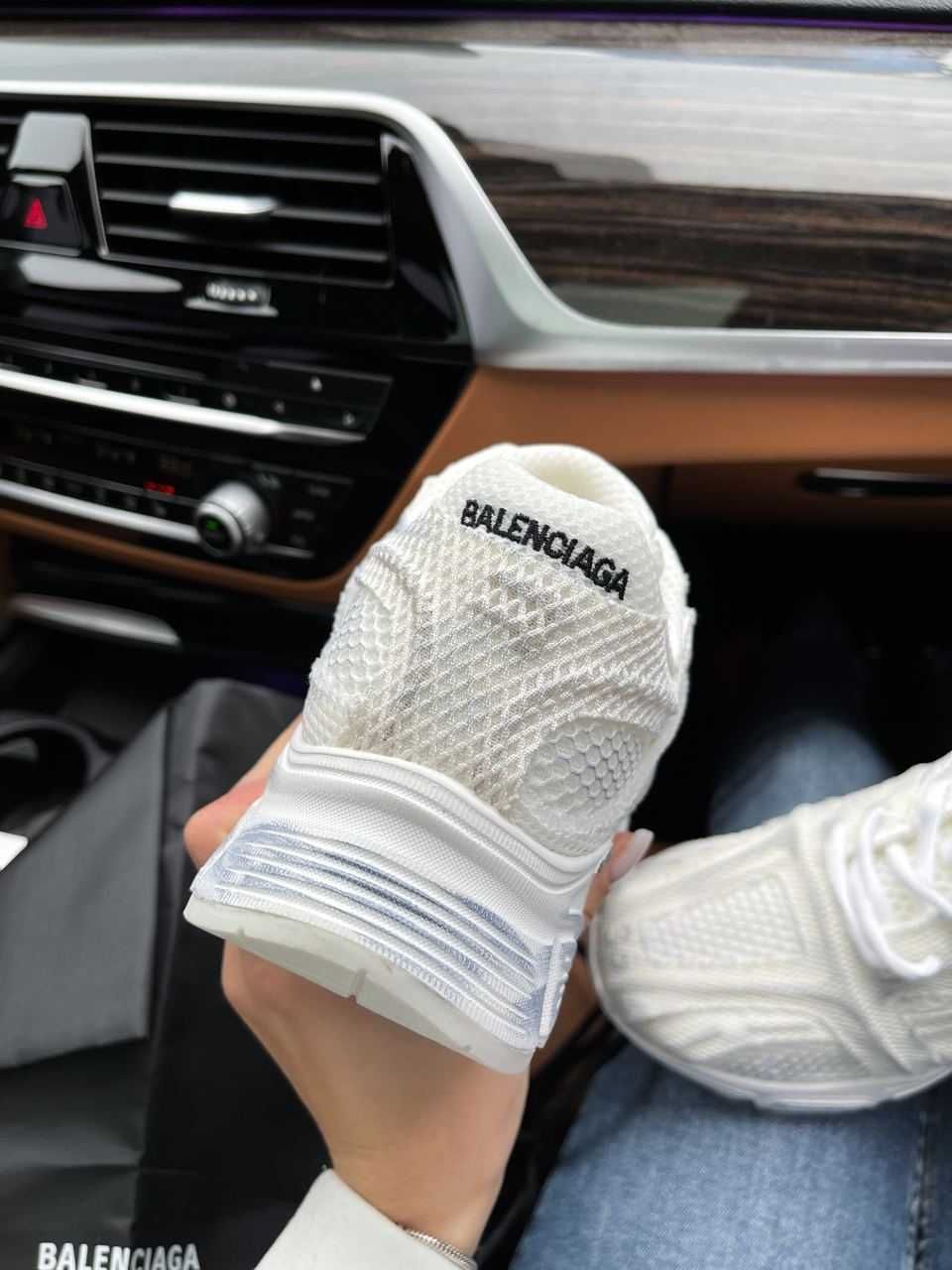Жіночі кросівки Balenciaga Phantom білий 0888 РОЗПРОДАЖ