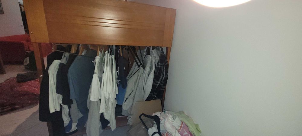 Beliche com uma cama