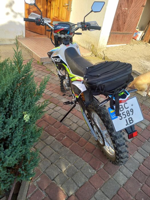 Мотоцикл BSE J3 ENDURO 300  175FMM 300