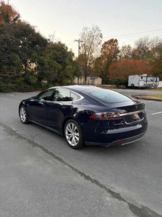 Tesla Model S P85      2014