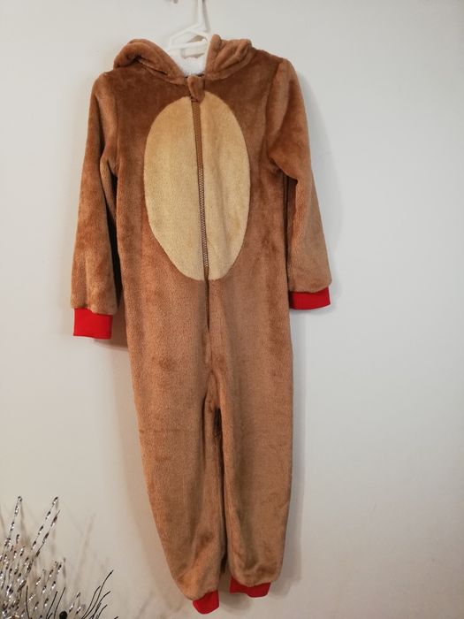 Piżama jednoczęściowa roz 104/110 świąteczna