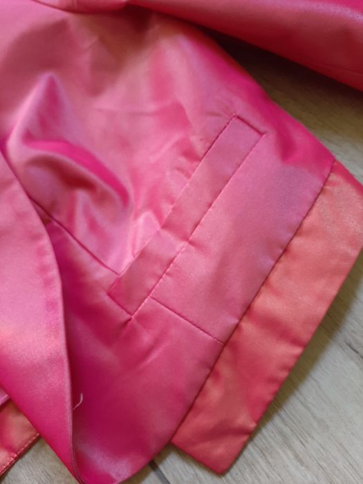 Teatralne bolerko Monnari, rozm.44, koral i flamenco,, stan idealny