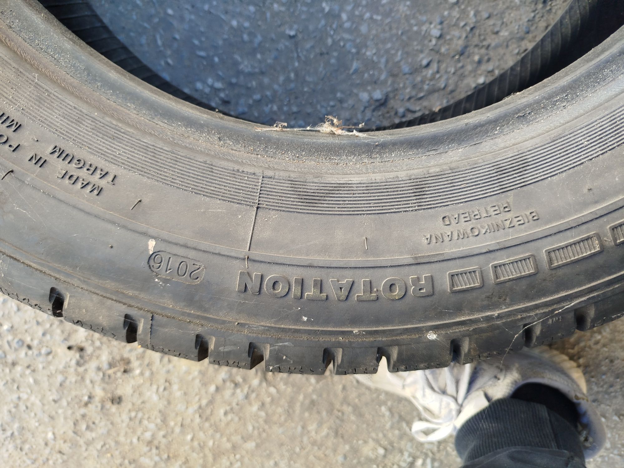 Opony zimowe 235/65R18