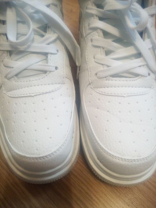 Чоловічі зимові кросівки