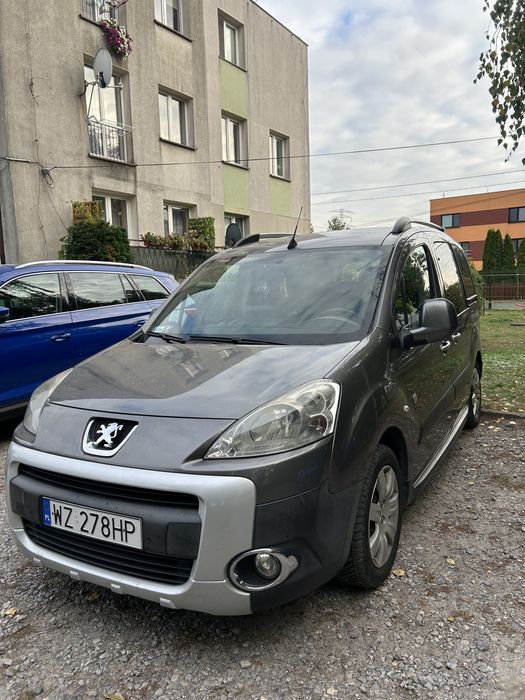 Sprzedam Peugeota Partnera w dobrym stanie, silnik 1.6.