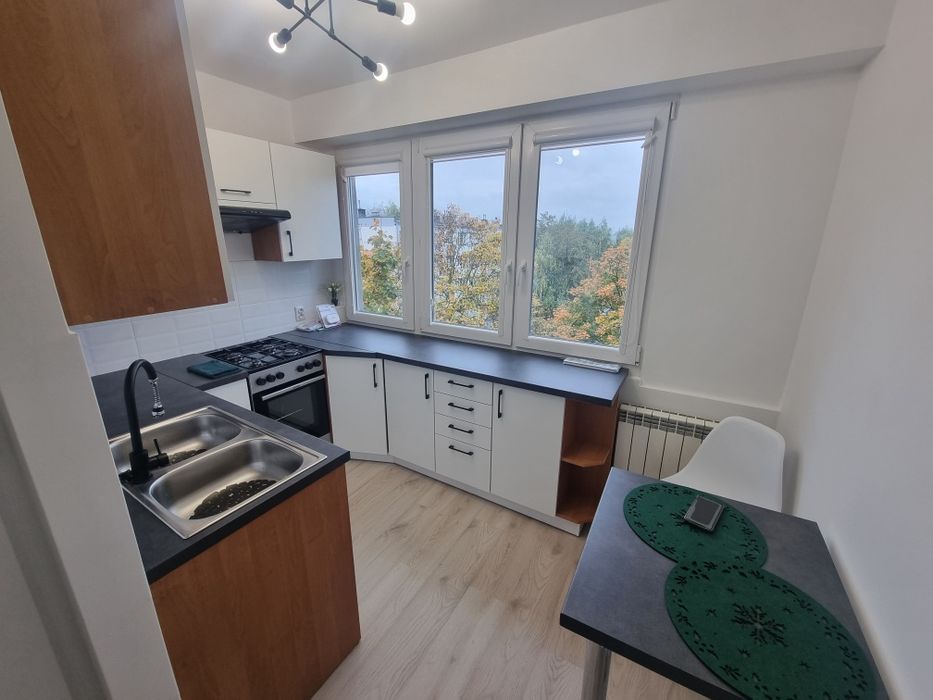 2 niezależne pokoje po remoncie z balkonem dwustronne Borek Tańskiego