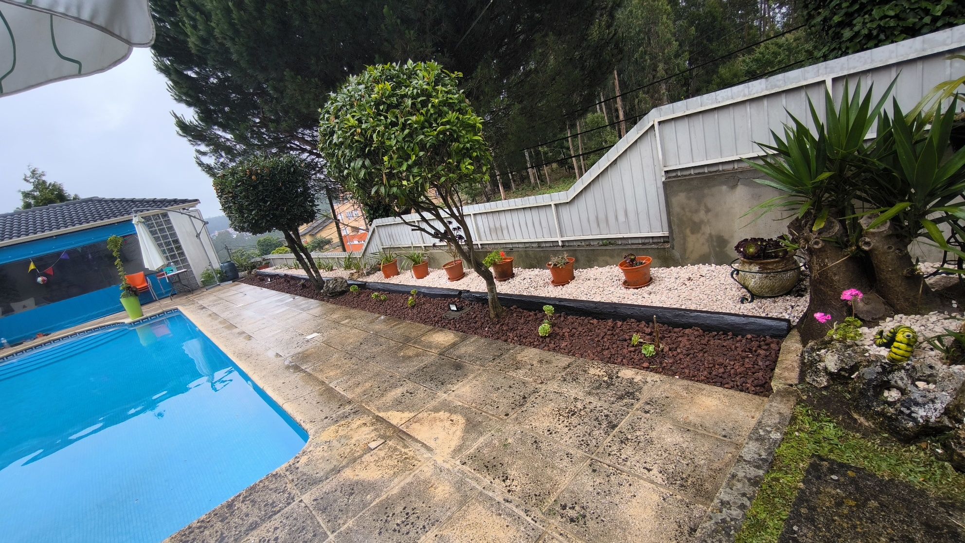 Serviços de jardinagem e Construção de relvados