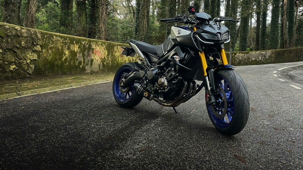 Yamaha MT 09 SP 2018 (Brembo) em excelente estado de conservação.