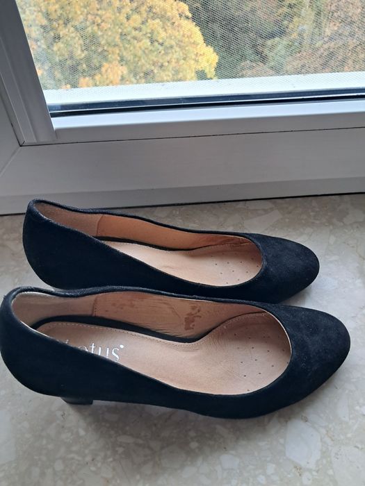 Buty damskie na obcasie