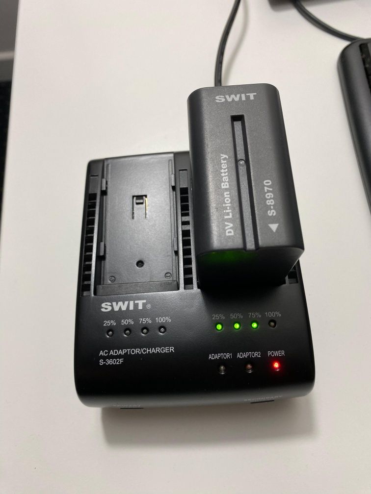 SWIT S-8970 Akumulator typu Sony NP-F z ładowarką SWIT S-3602F
