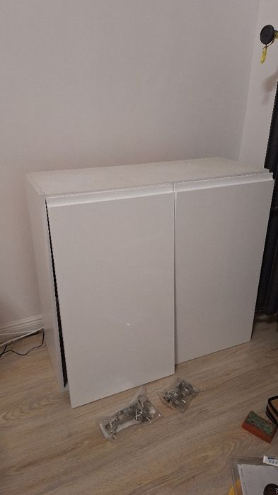 Szafka kuchenna z frontami biały połysk