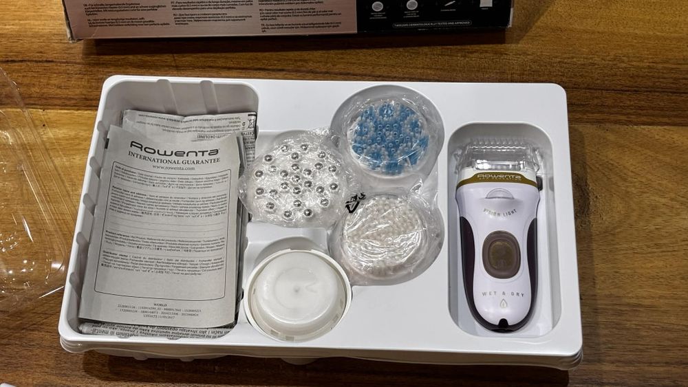 Máquina ROWENTA depilatória, massagens e de pedicure